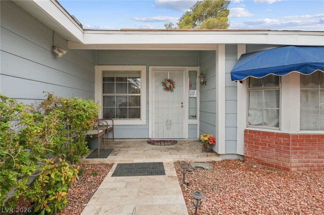 6721 Brunswick Circle photo 3