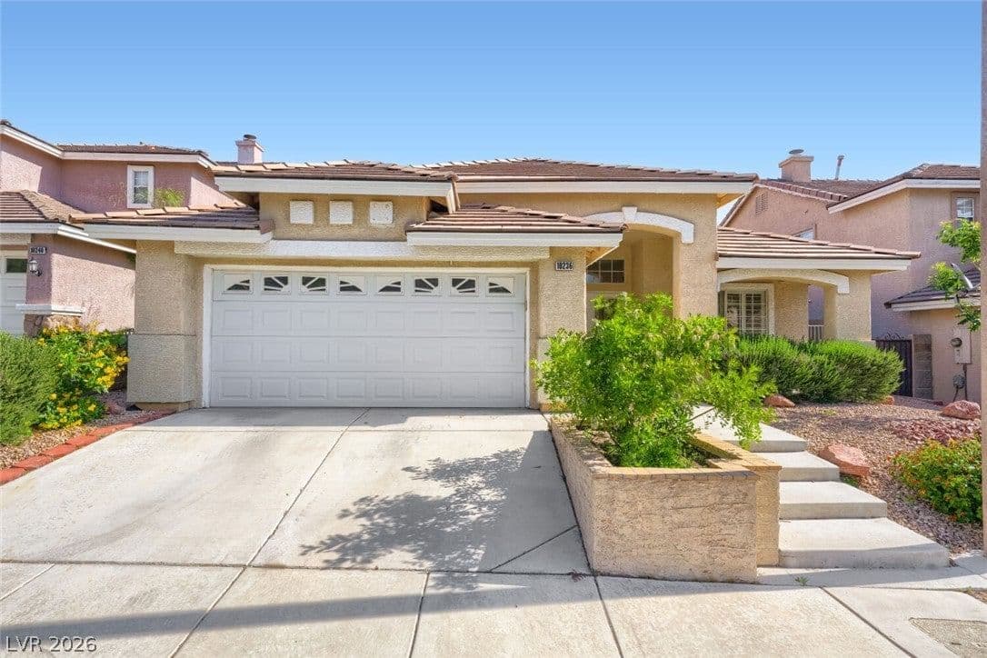 10236 Desert Wind Drive photo 3