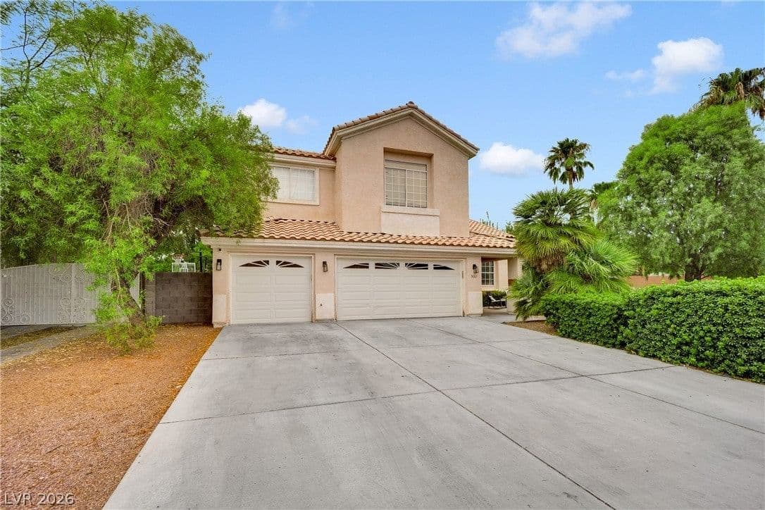 5685 Adavan Court photo 3
