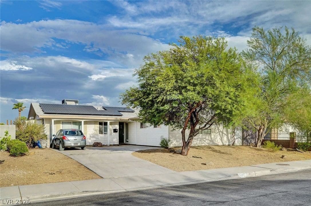 329 Santa Fe Street photo 2