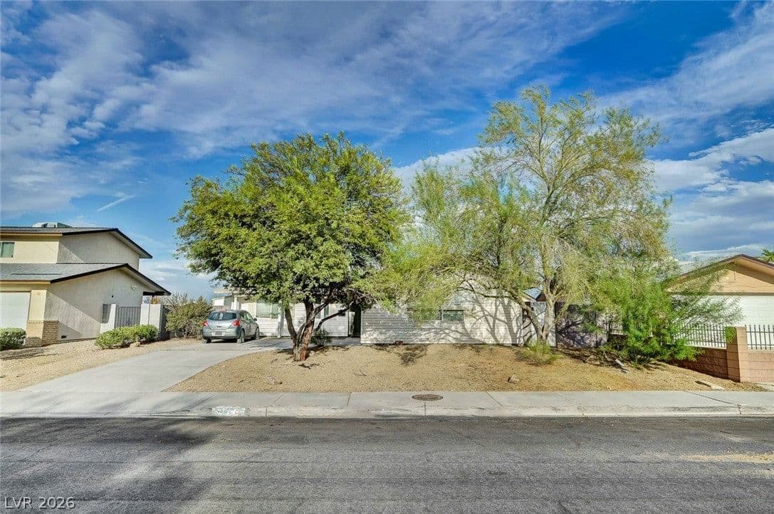 329 Santa Fe Street photo 3