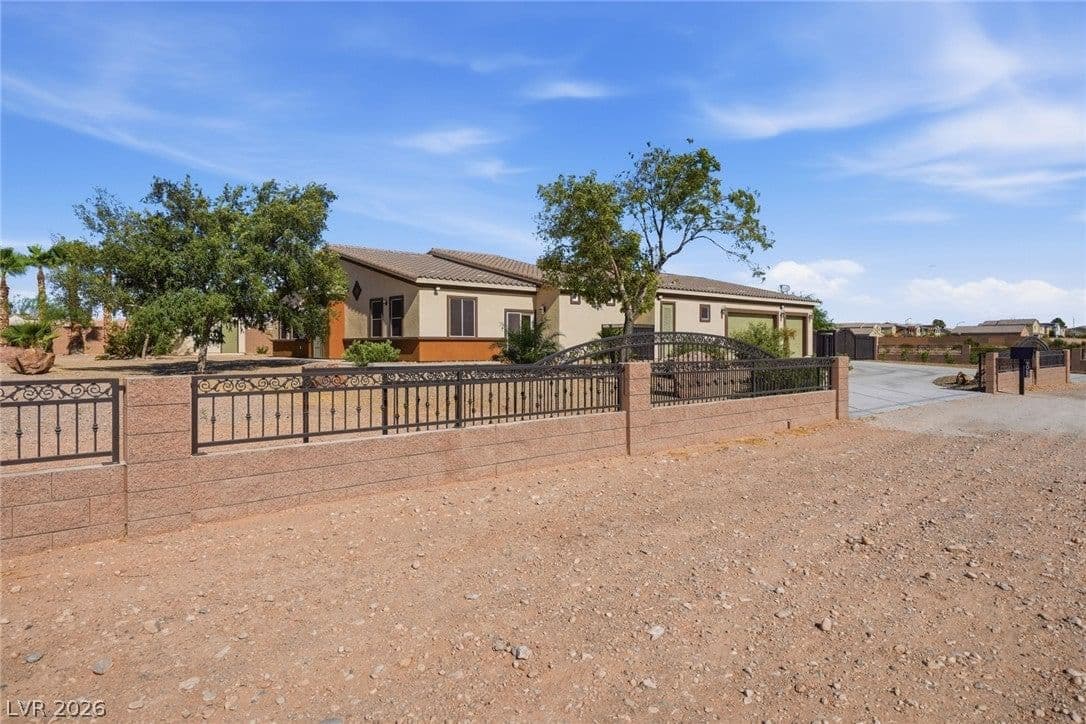 9065 CAMERON Street photo 5