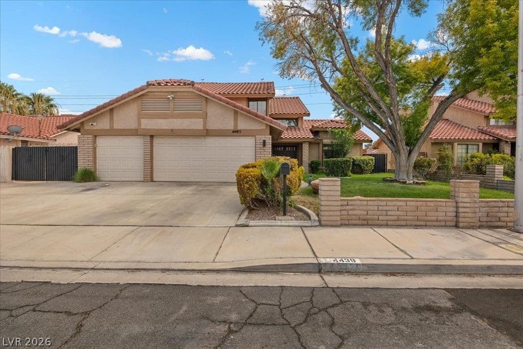 4439 Selleck Lane