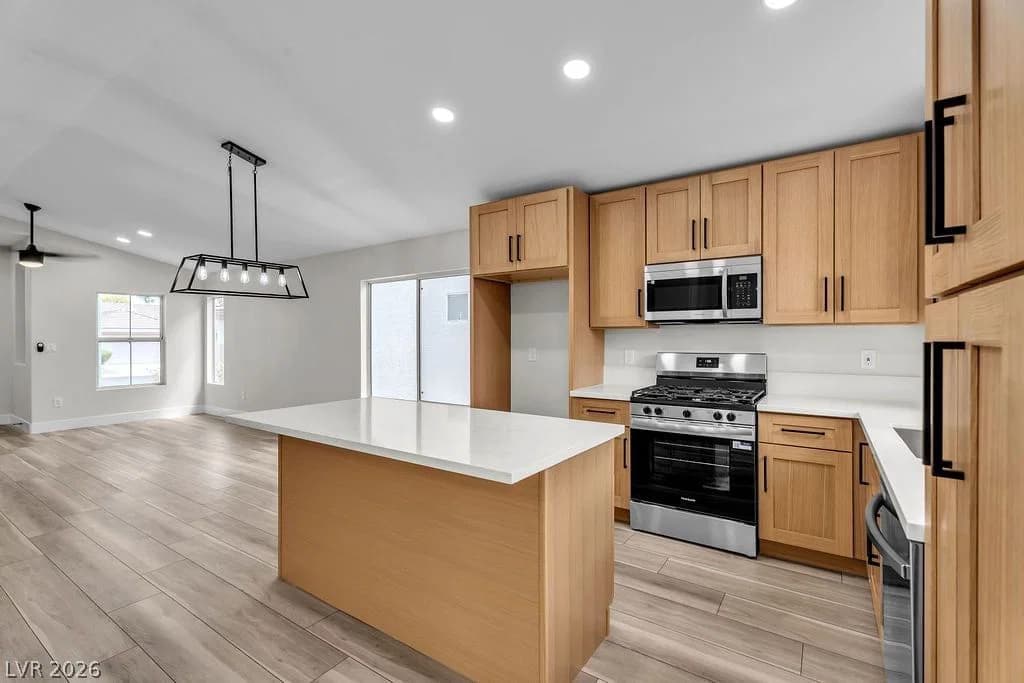 2139 Chapman Ranch Drive photo 4