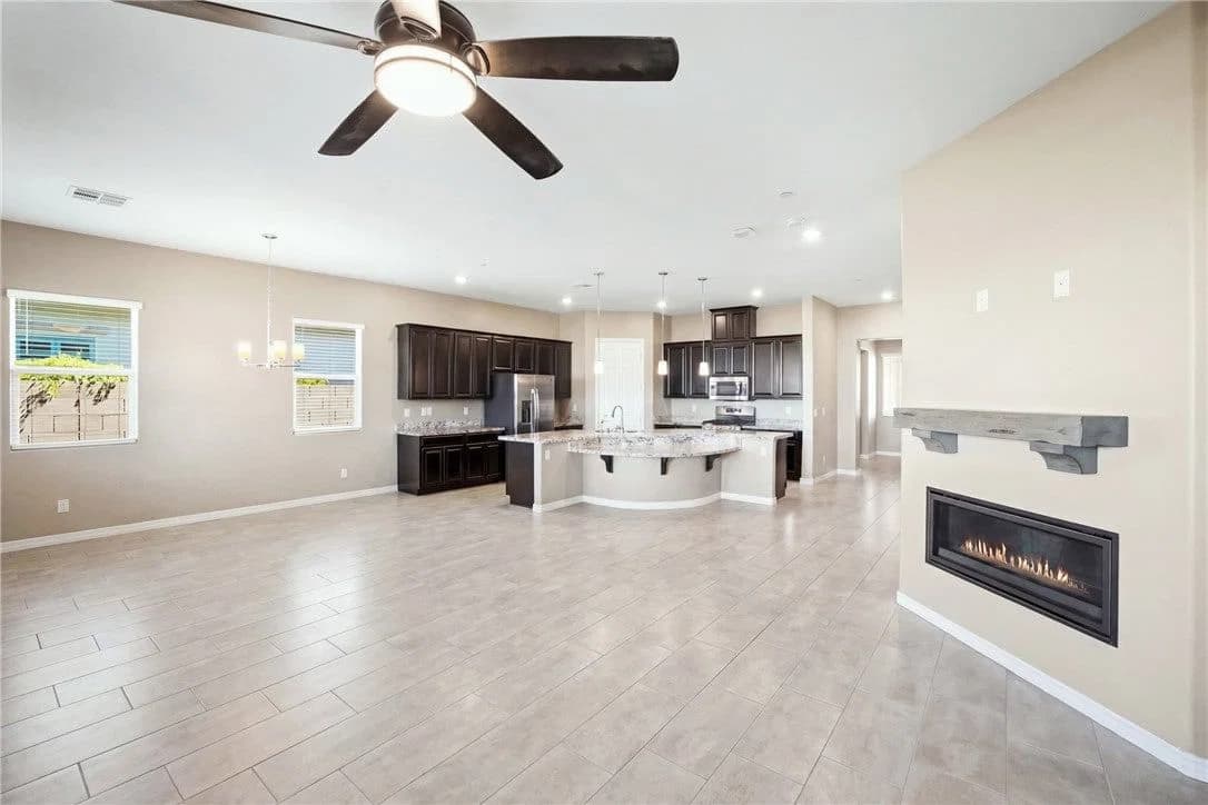 697 Otter Brook Street photo 4