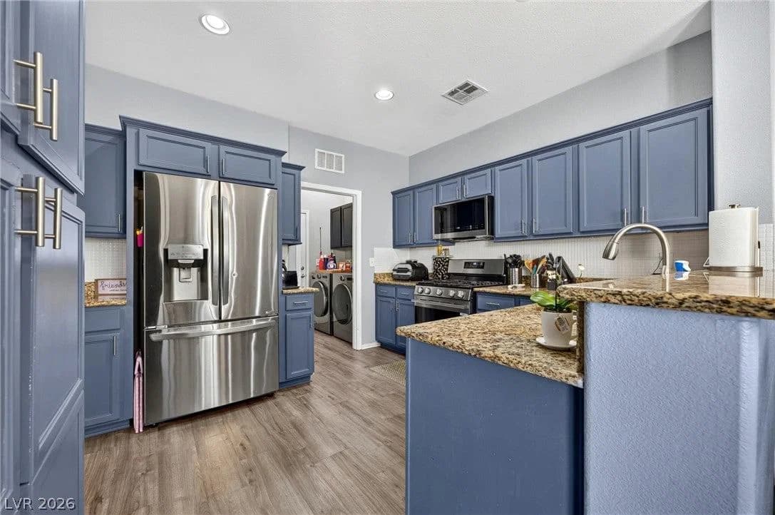 6684 Mojave Blush Drive photo 3