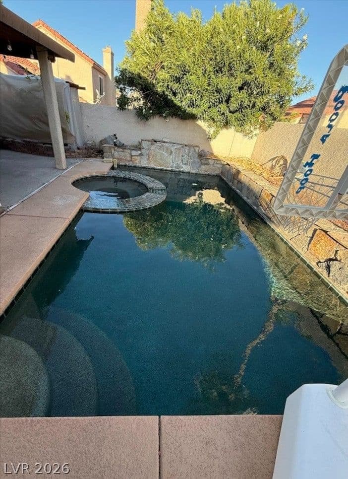 138 Monteen Drive photo 2