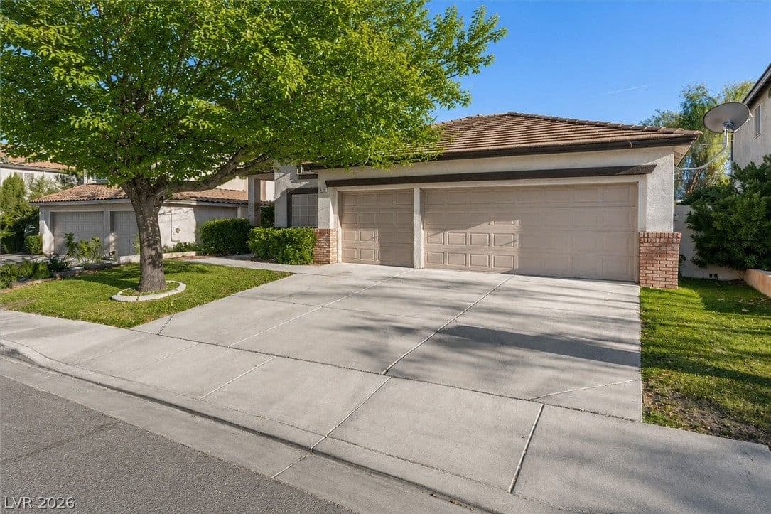256 Canyon Spirit Drive photo 3