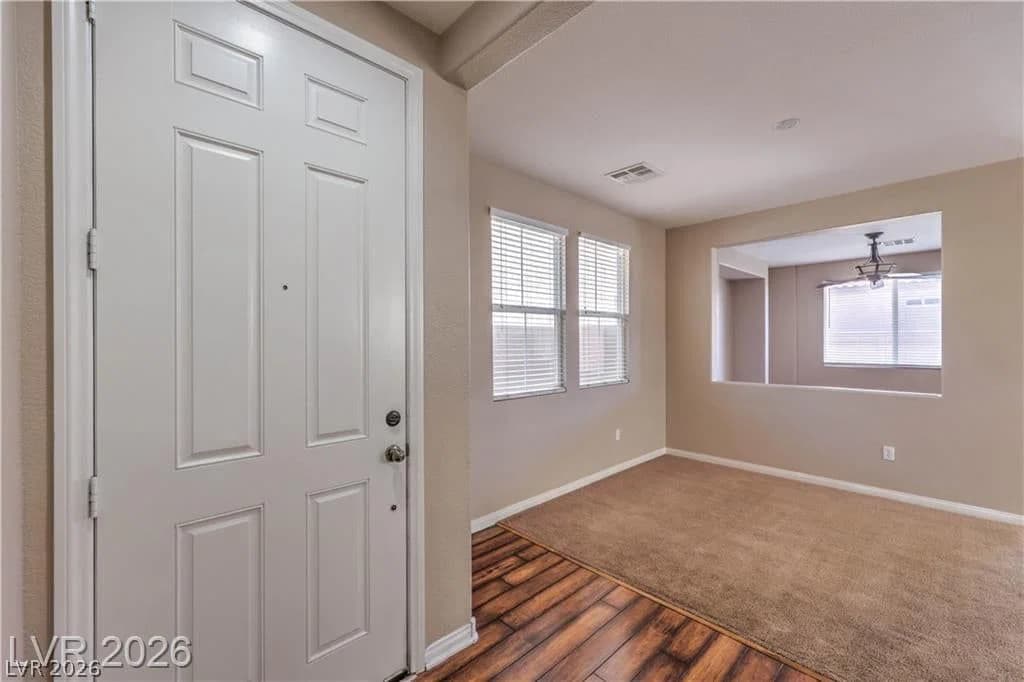 9188 Red Knoll Street photo 4
