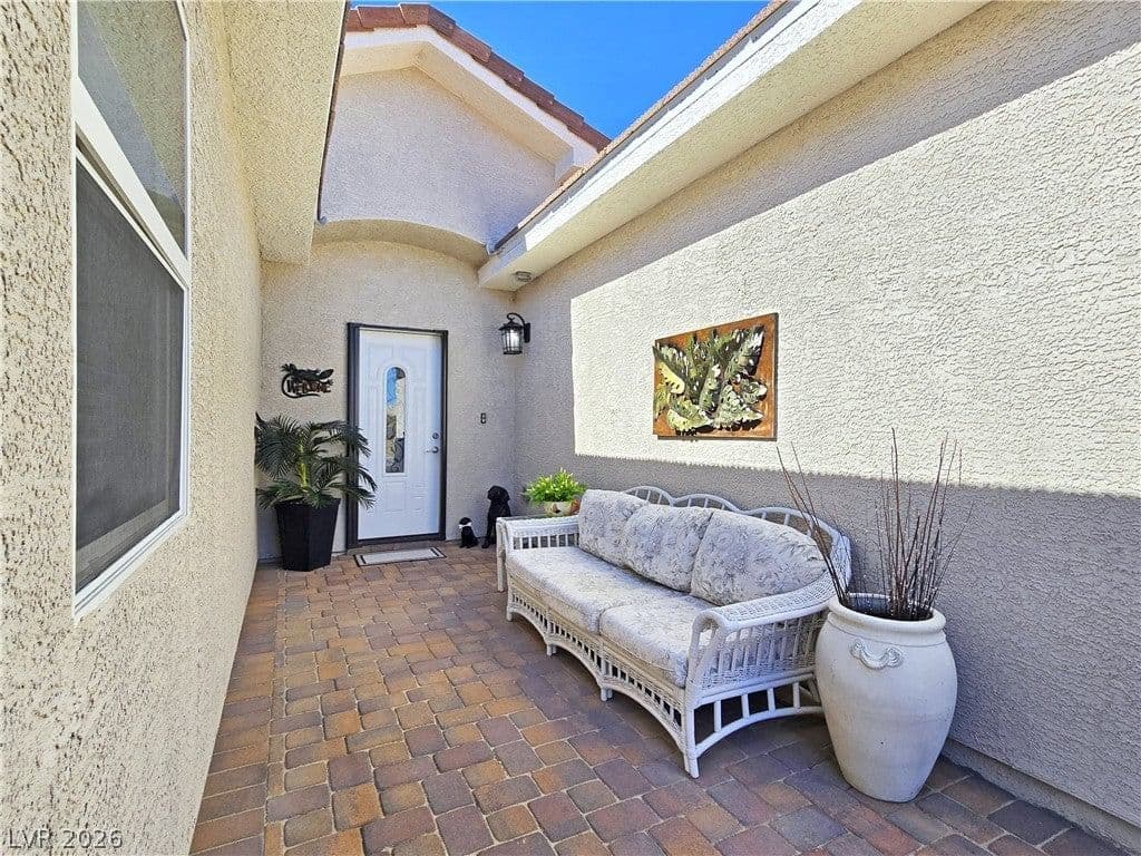 5471 Lincolnwood Court photo 5