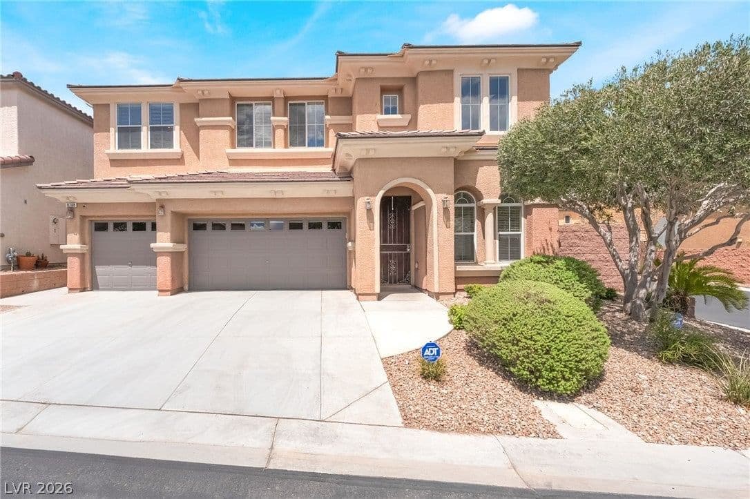 8768 MORENO MOUNTAIN Avenue photo 2