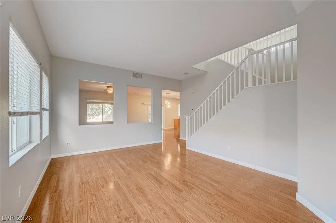 4079 Blue Manor Lane photo 2