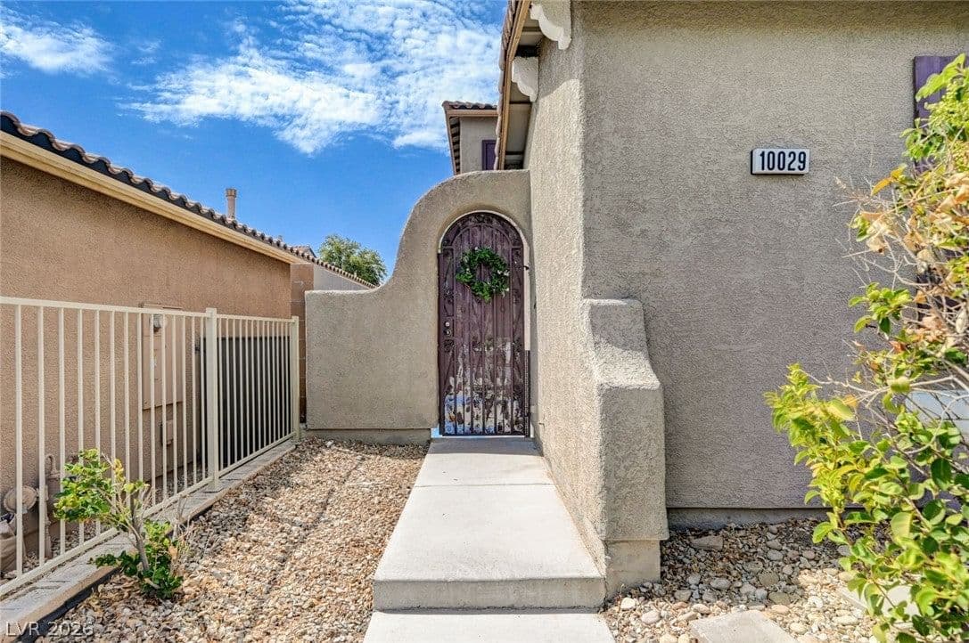 10029 Scenic Walk Avenue photo 4