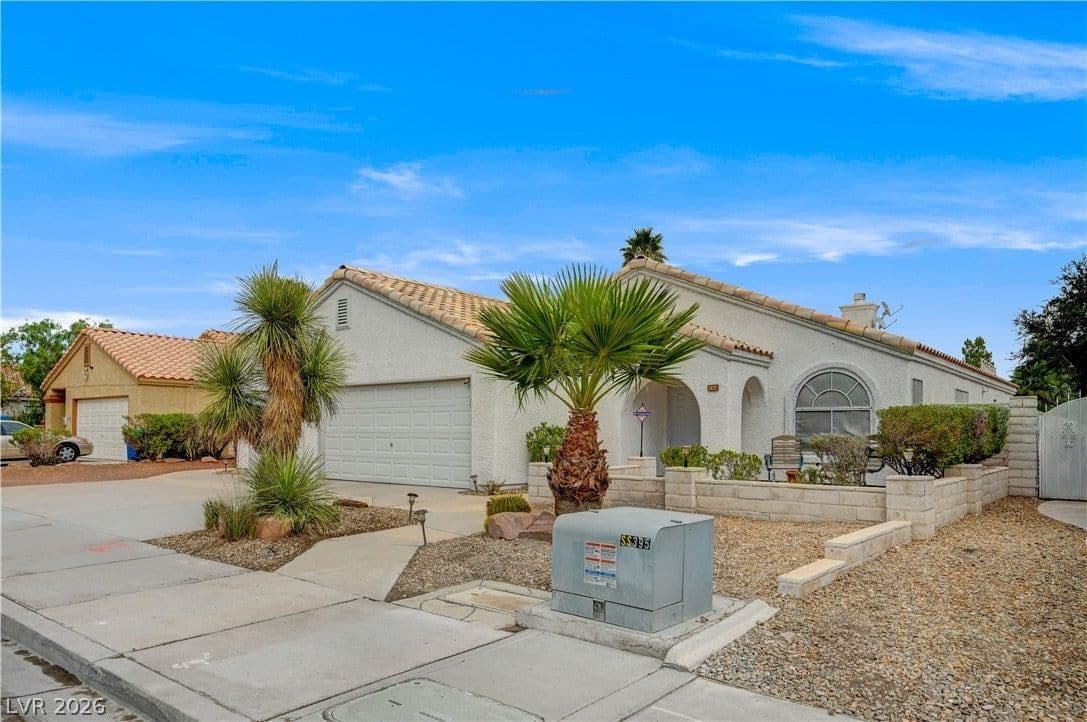 809 Upland Boulevard photo 2