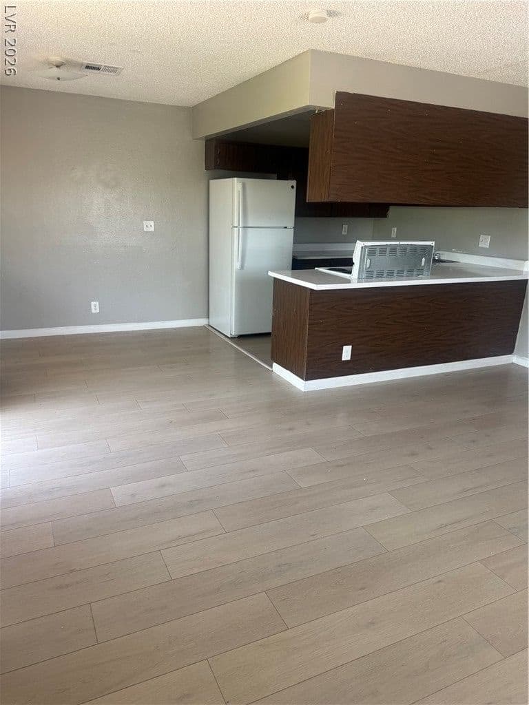 147 Westminster Way photo 3