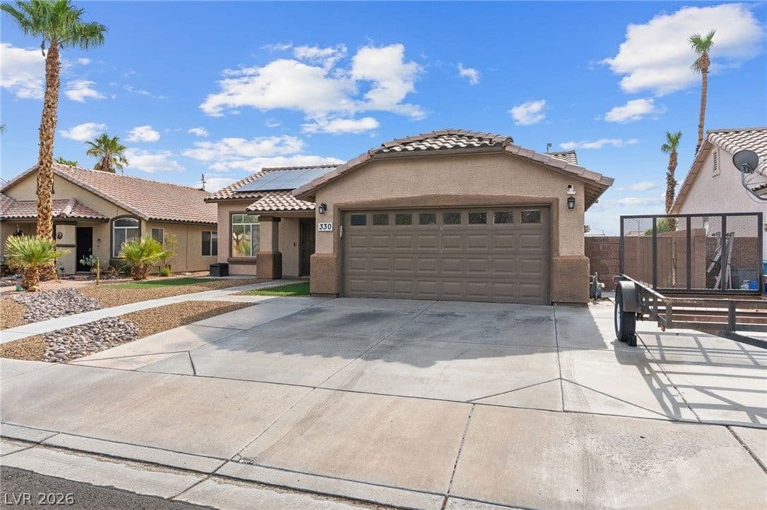 330 Desert Knolls Street photo 3