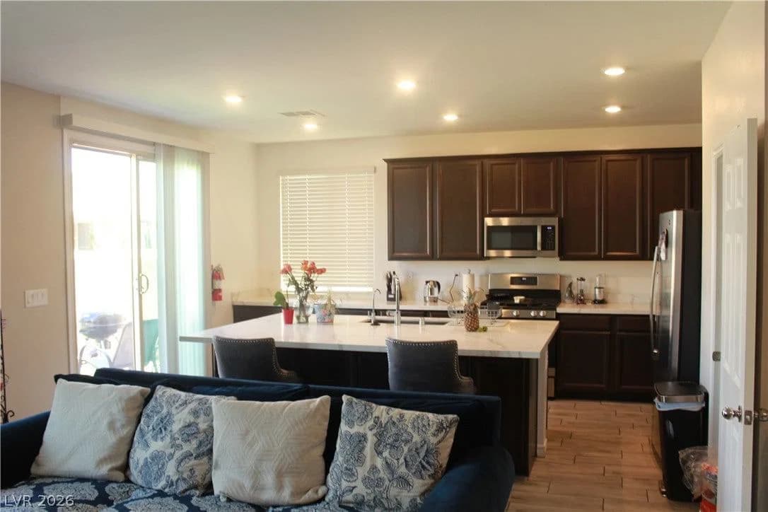 1010 Cliff Castle Avenue photo 3