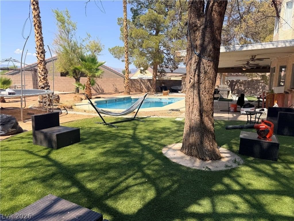 4905 Pulsar Court photo 2