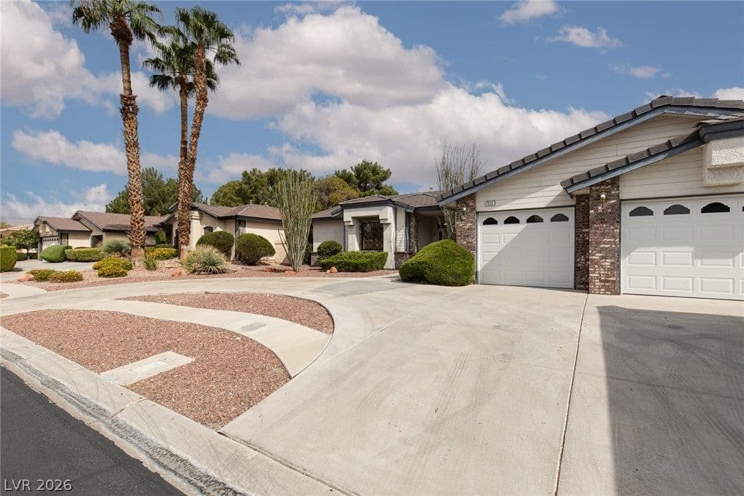 7512 Alamo Summit Drive photo 4