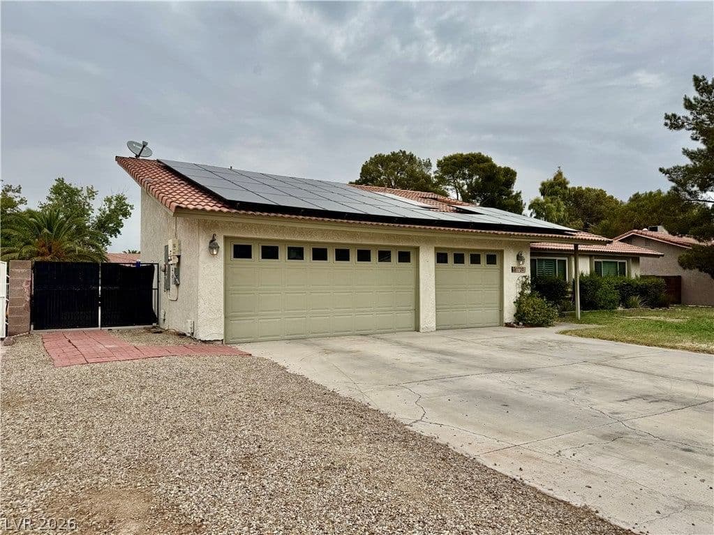 1720 Carlos Drive photo 3