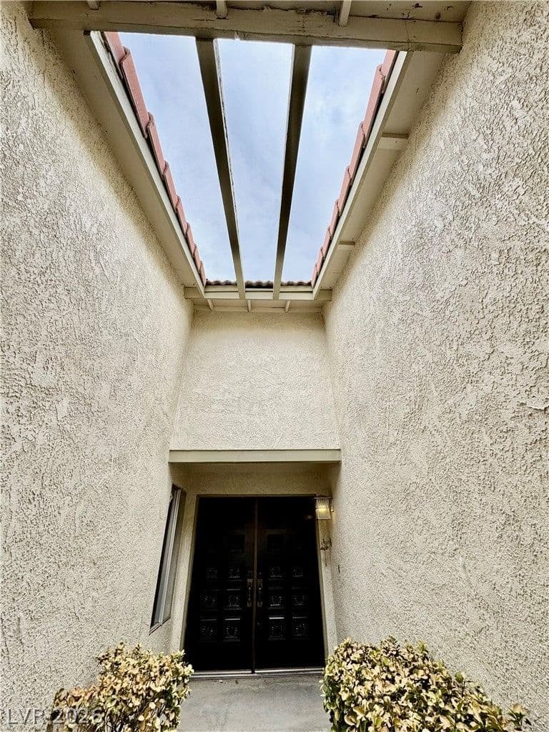 1720 Carlos Drive photo 4