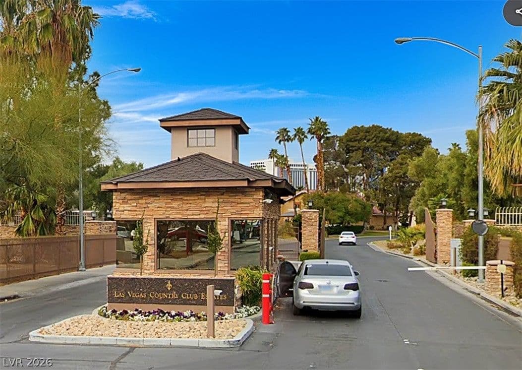 1018 Bel Air Circle