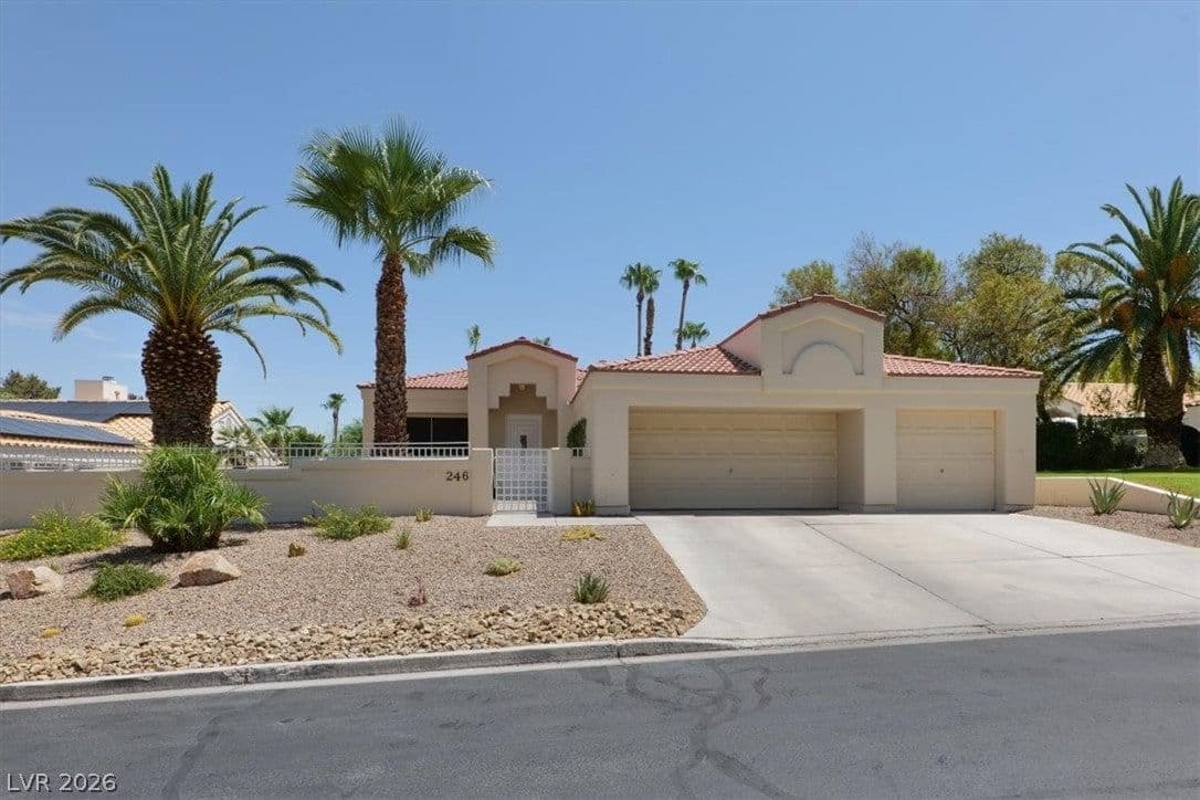 246 Jameson Circle photo 3