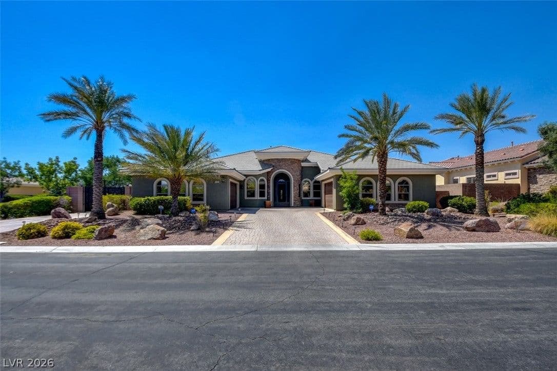 8465 Picket Ridge Court photo 3