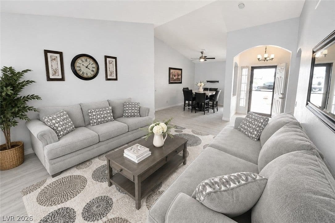 4400 Cobblehill Way photo 3
