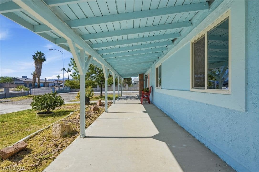7989 Red Barn Drive
