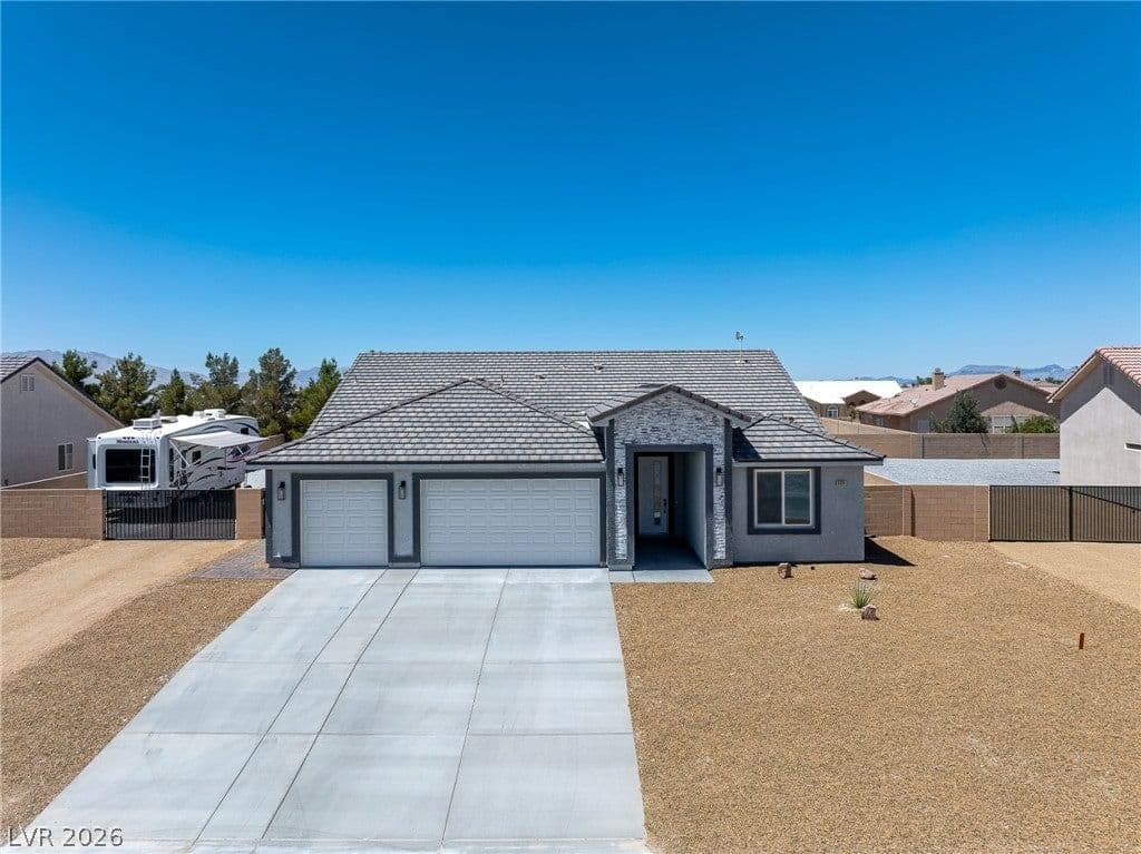 6930 Sandpebble Street photo 4
