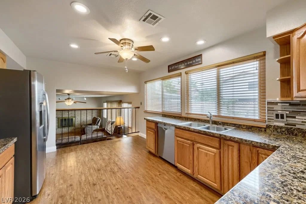 4160 Chela Court photo 4