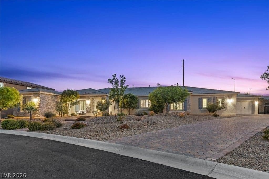 4967 Enchanted View Street photo 3