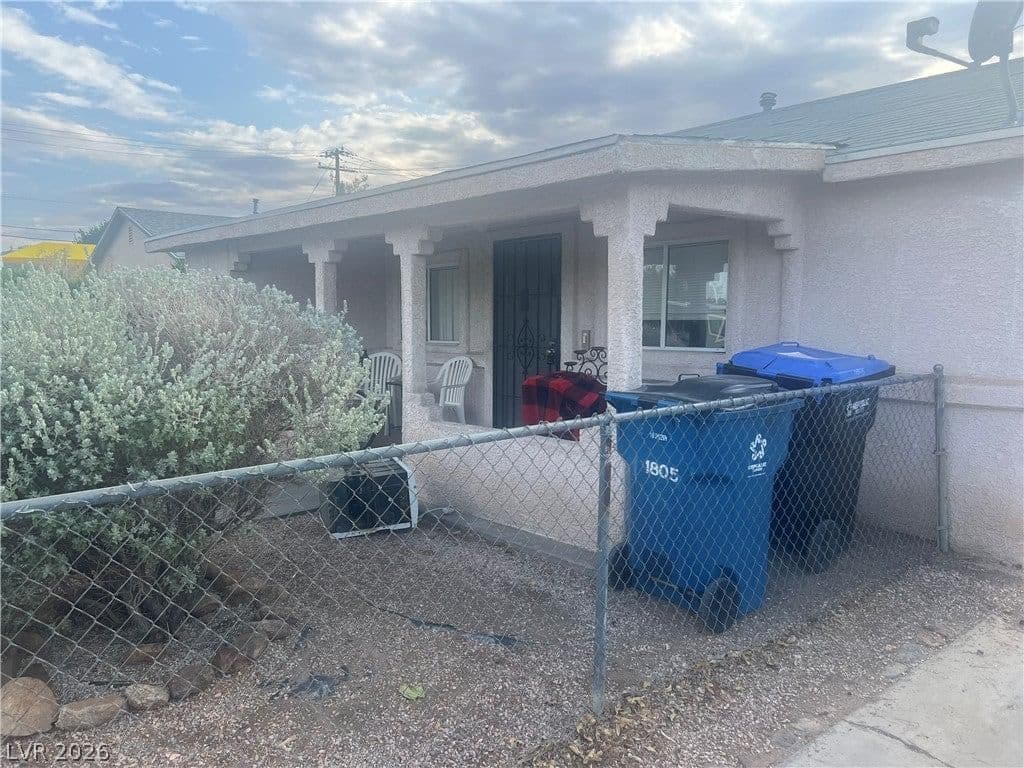 1805 Moser Drive photo 5