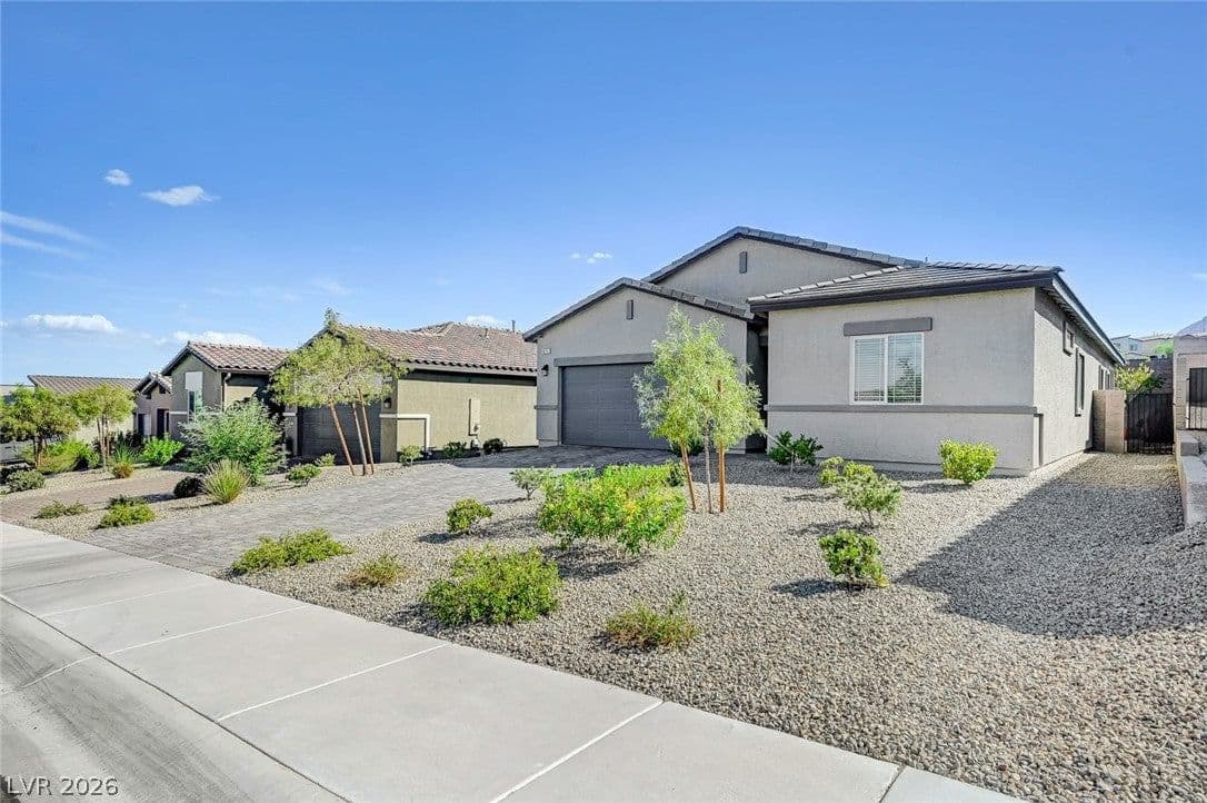 10257 Sequoia Falls Place photo 2