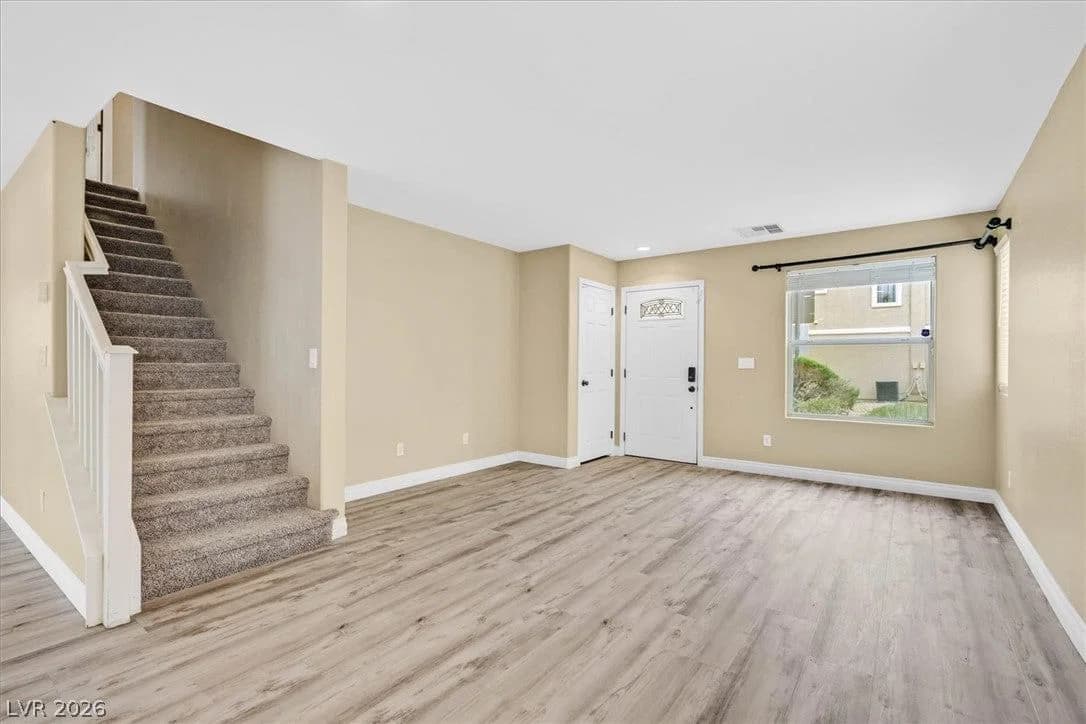 11917 Haven Street photo 4
