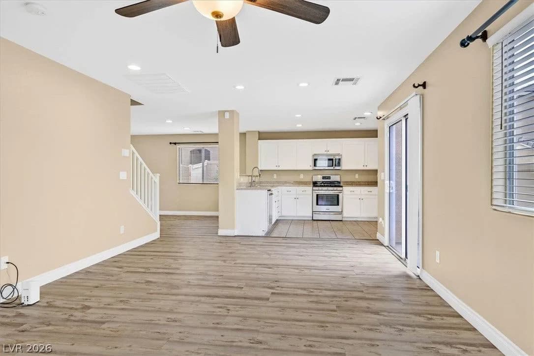11917 Haven Street photo 2