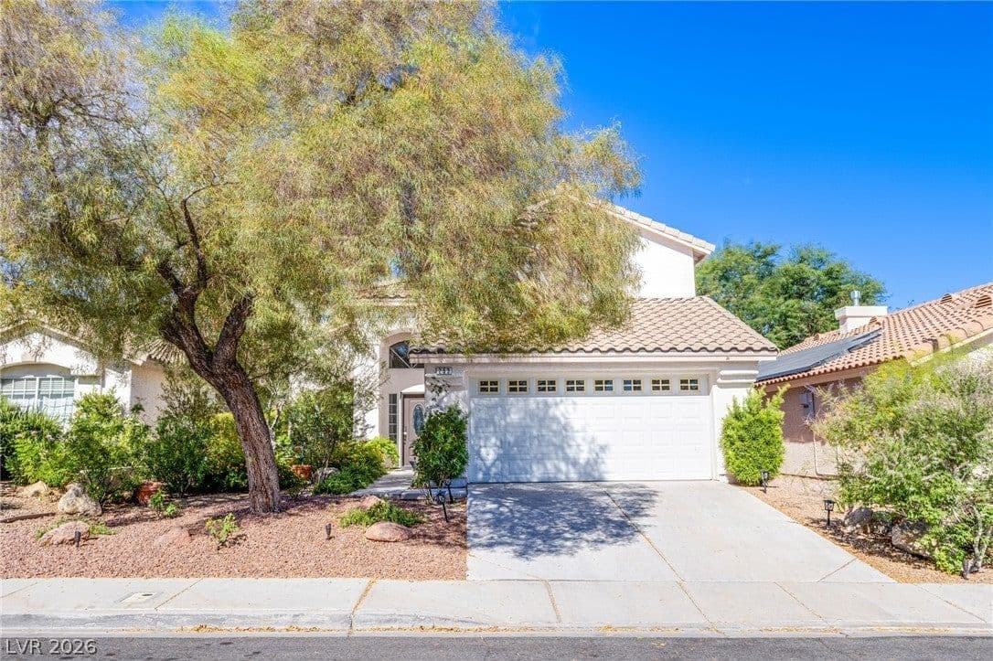 253 Camelback Ridge Avenue photo 3