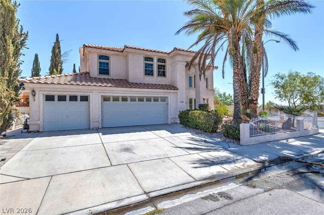 3486 Artemis Street photo 2