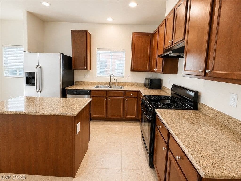 5328 Rapunzel Court photo 2
