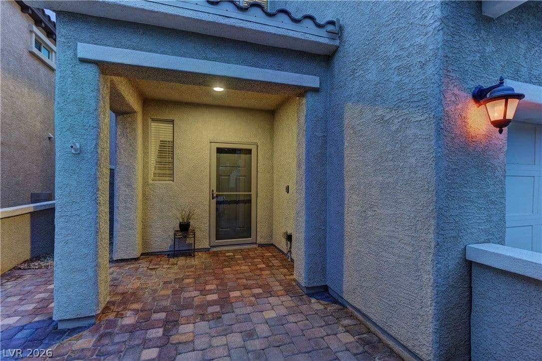 9667 Treeline Run Avenue photo 3