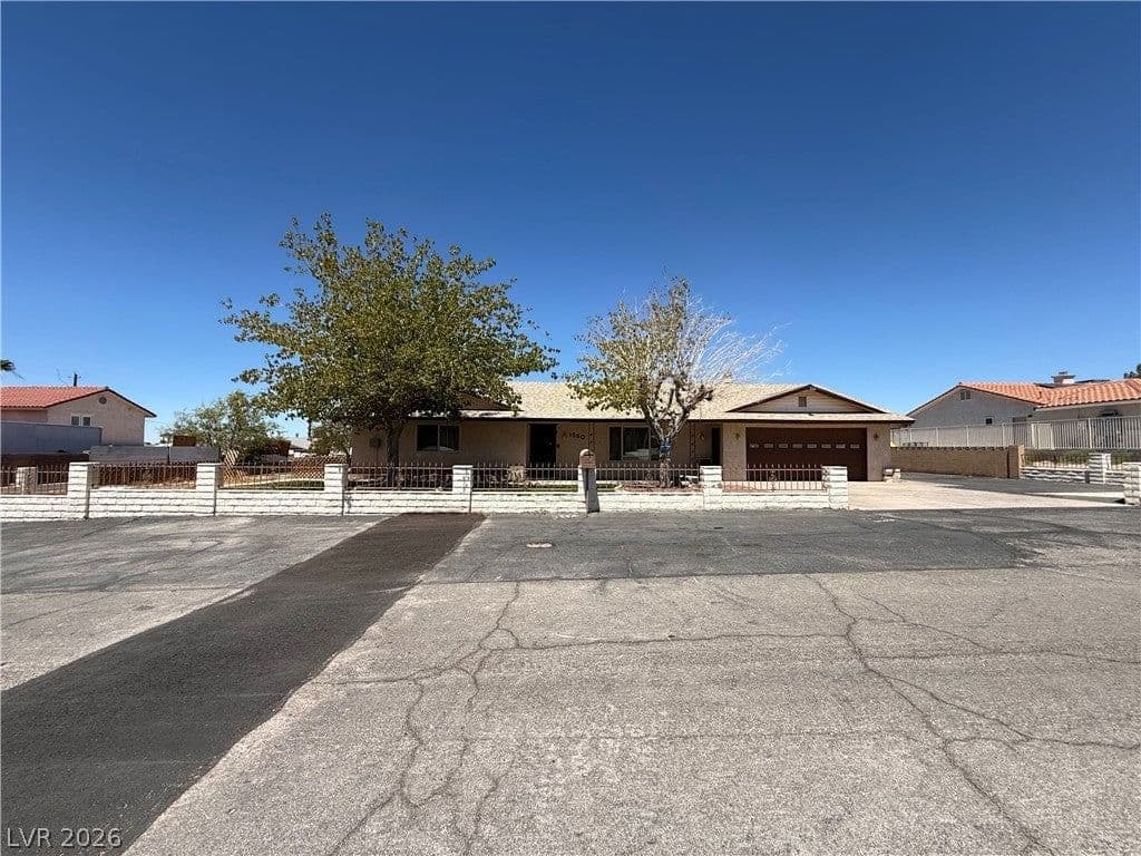 1560 Rocking Horse Drive