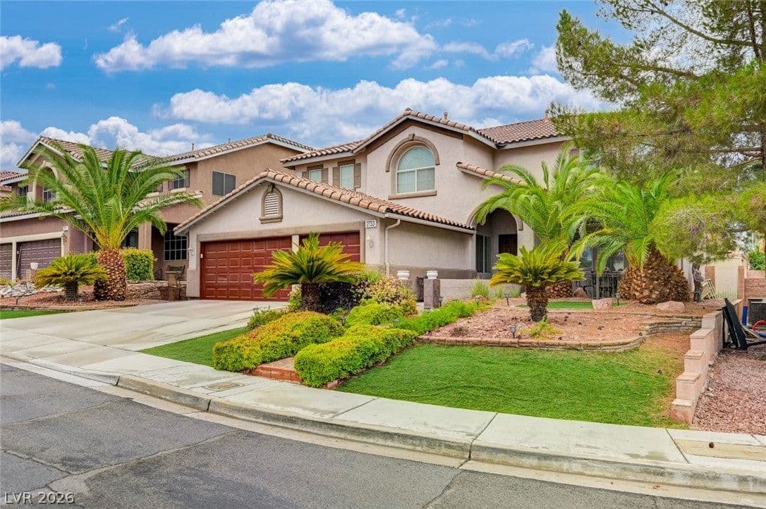 2733 Warm Rays Avenue photo 2