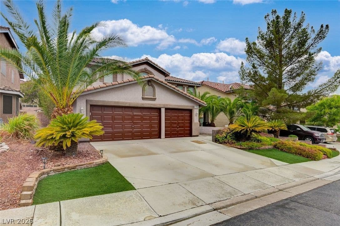 2733 Warm Rays Avenue photo 3