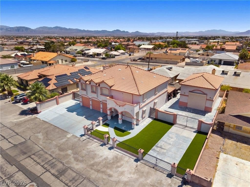 3440 Cox Street photo 5