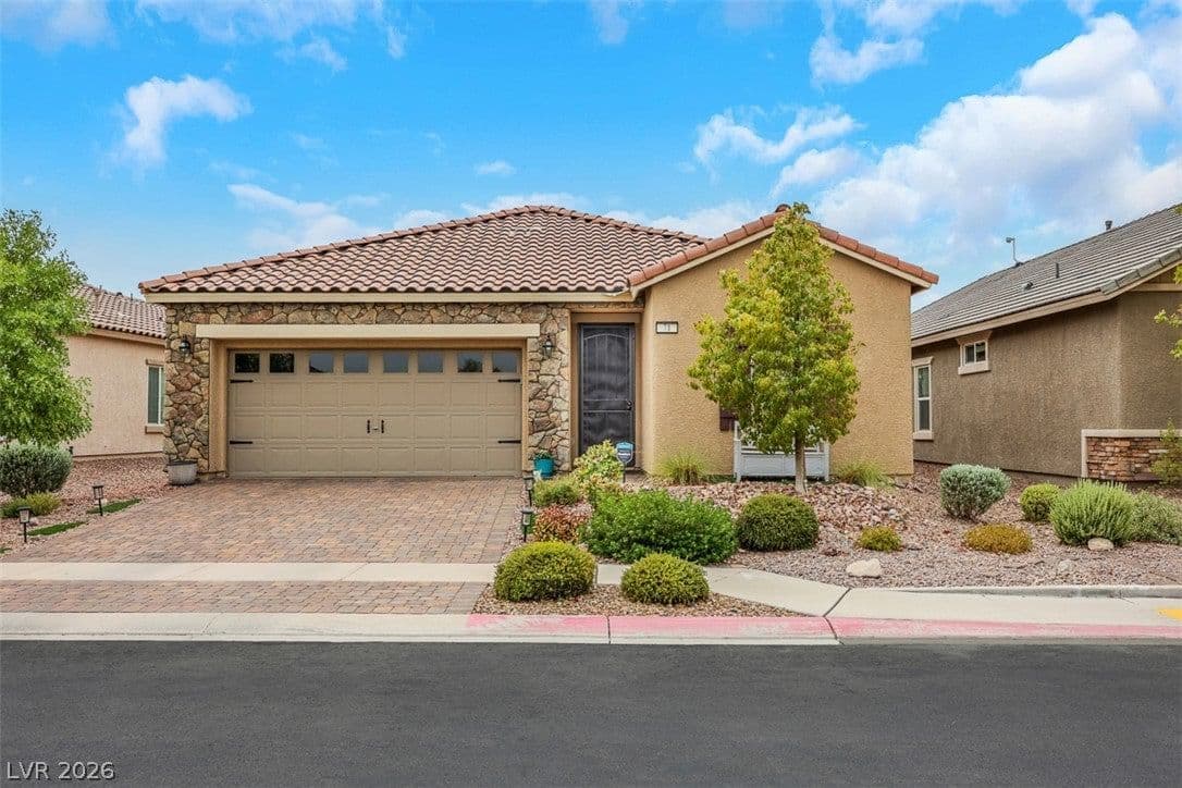 71 Summer Rhapsody Avenue