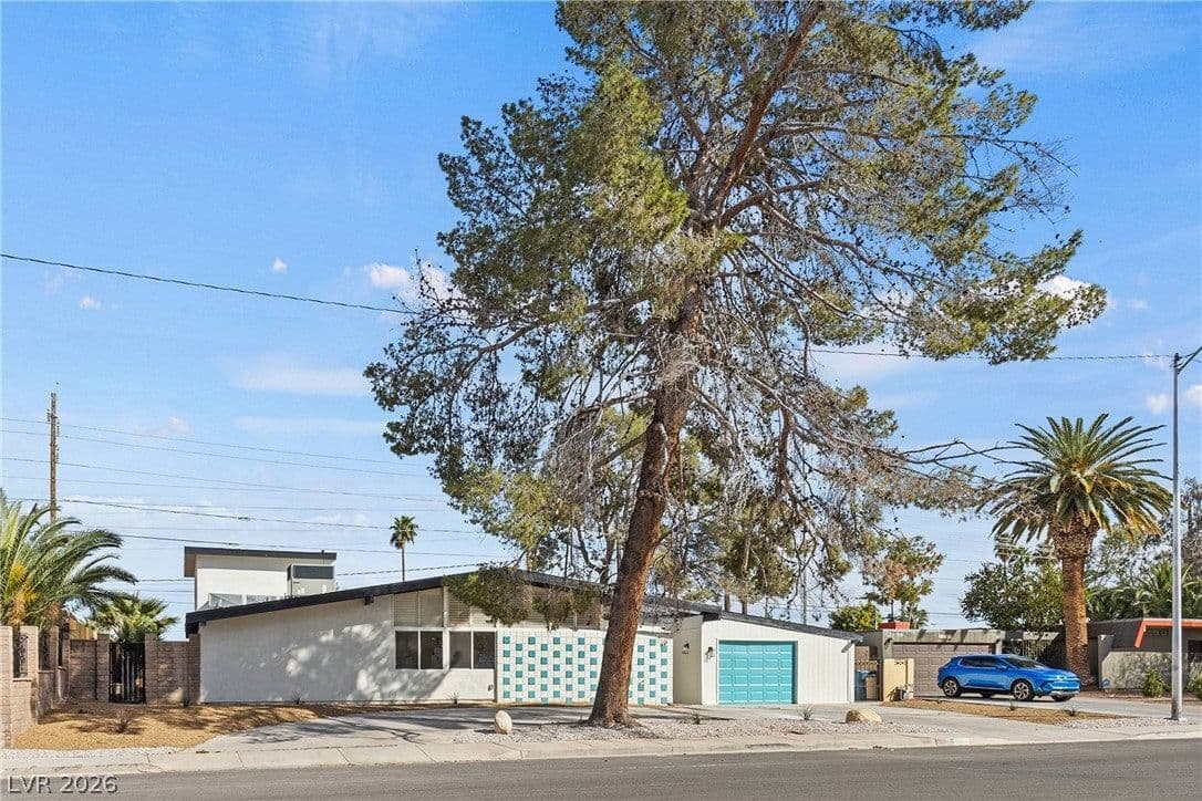 3368 Nahatan Way photo 3