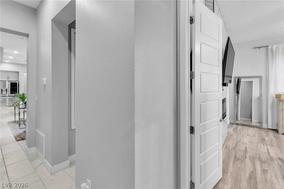 11250 Cactus Tower Avenue photo 2