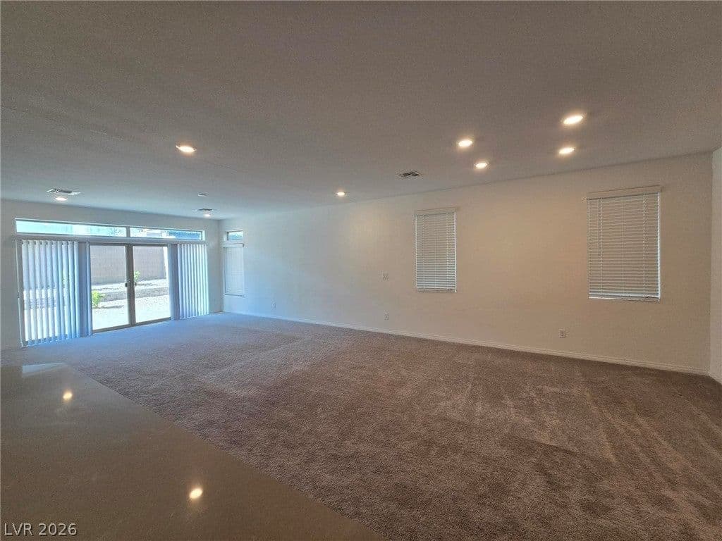 7047 Grace Estate Avenue photo 4
