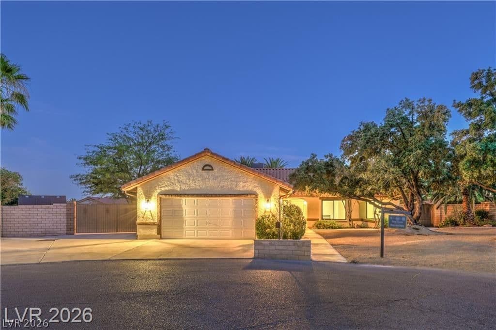 5325 El Capitan Way